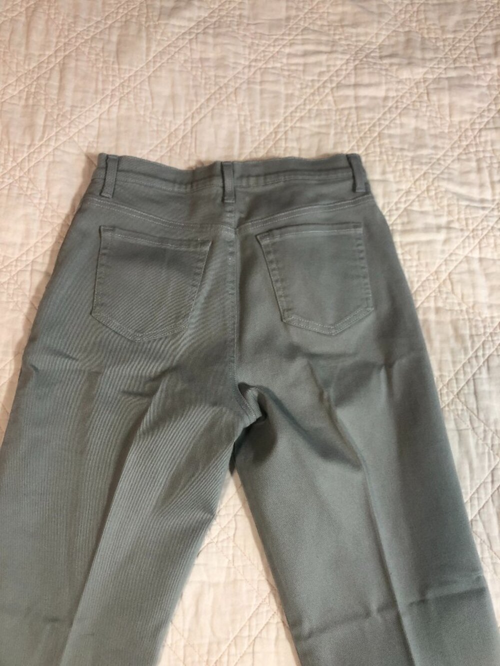 Gloria Vanderbilt Amanda Gray Jeans, Size 8